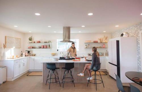 Pioneertown House | The Hoopa House Pickleball Paradise