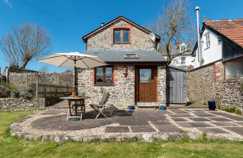 Georgeham Cottage | The Hop House