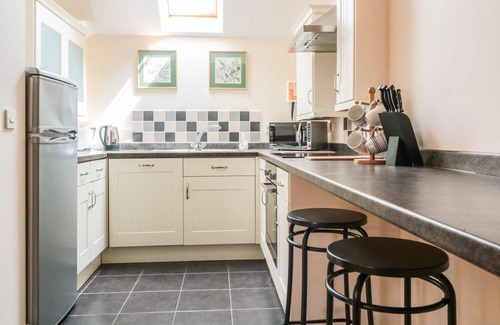 Tenbury Wells House | THE HOP KILN, pet friendly, with a garden in Tenbury Wells