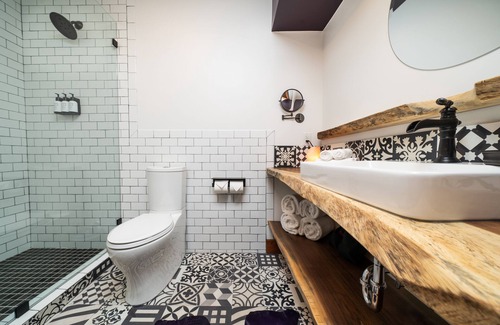 Boone Hotel | The Horton Hotel and Rooftop Lounge