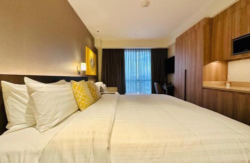 Makati Hotel | The Hotel at Tower Acqua 1