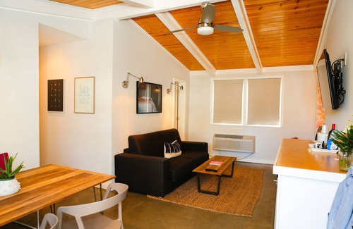 Atlantic Beach Hotel | The Hotel Palms