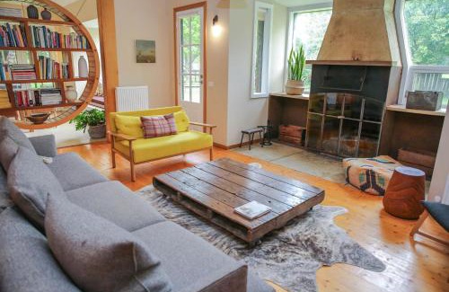 Smoko House | The House At Smoko