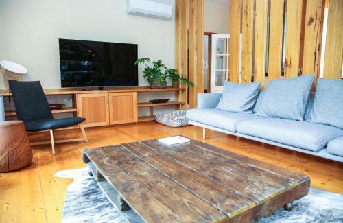 Smoko House | The House At Smoko