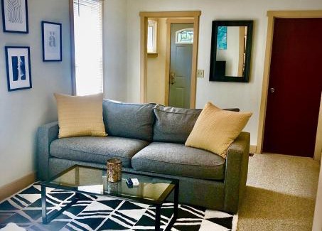 Detroit - Shoreway Apartment | The House Hotels - W47th 2 - 5 Minutes from Downtown