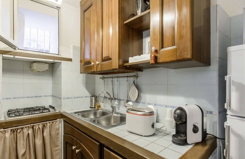 Quartieri Spagnoli House | The house is located in the heart of Naples, close to via Toledo and via Chiaia.