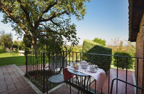 Acquaviva Apartment | The House of Oaks - Pratino