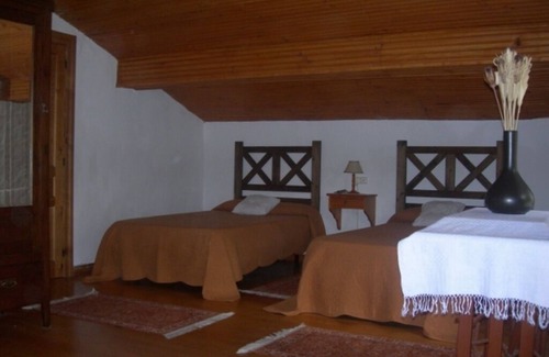 Peruyes Other | The house offers space for 8 people (4 bedrooms, dining room, living room,