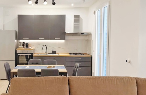 Mola di Bari House | The house on the marina