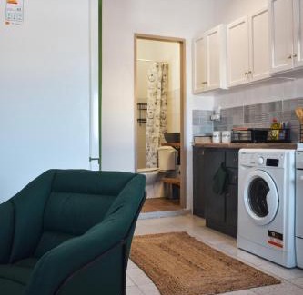 Antimachia Apartment | THE HOUSE ON THE ROCK