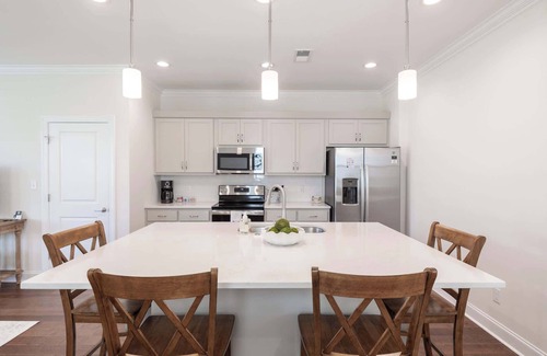Oxford House | The Huddle on Hydrangea