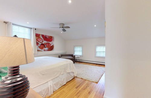 Old Chatham Apartment | The Hudson 2 bedroom bungalow apartment at the Wilbur Estate