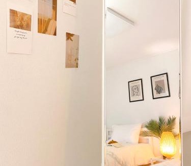 Gaebong-dong Apartment | The Hue stay, SEOUL