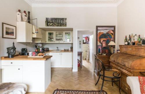 Campden Apartment | The Hummingbird 1 Bedroom by Kensington Gardens