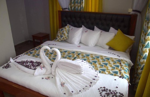 Kisumu County Hotel | The Hydeout Riviera