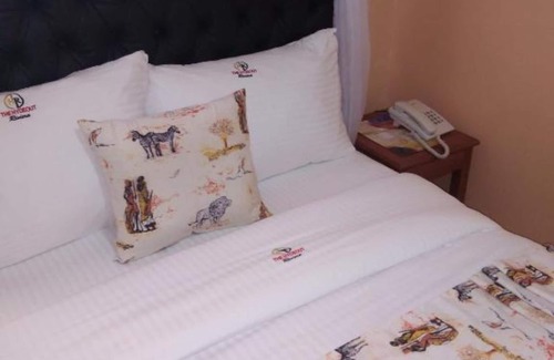 Kisumu County Hotel | The Hydeout Riviera