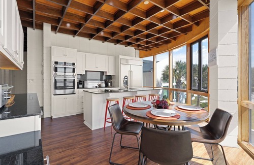 King City House | The Iconic Round House