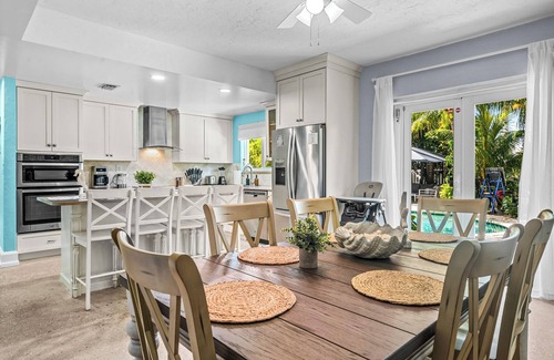 Dania Beach Villa | The Ideal Coastal Retreat: Beach/Casino/Marina