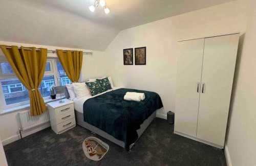 Rednal Apartment | The Ideal Spacious Home
