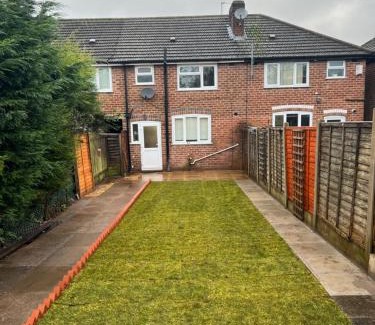Rednal Apartment | The Ideal Spacious Home