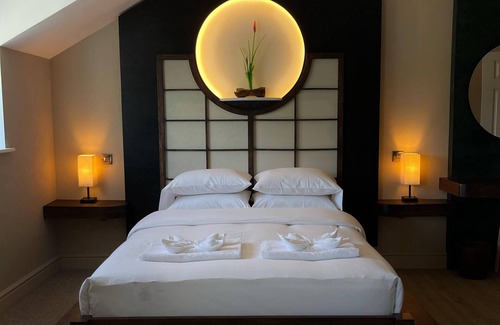 Saundersfoot House | The Imperial Dragon Hotel