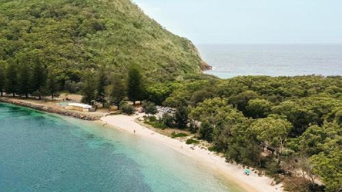 Soldiers Point House | The Infinity Shore