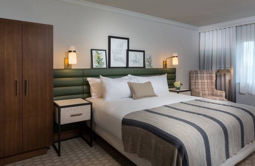 Pewaukee Hotel | The Ingleside Hotel