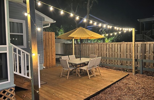 Tranquil Harbour Cottage | The Inkwell ~ An Oak Island Gem