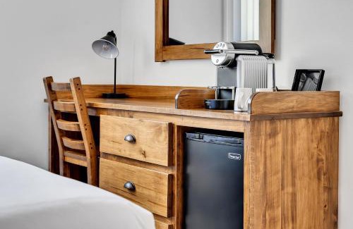 Lake George Hotel | The Inn of Lake George