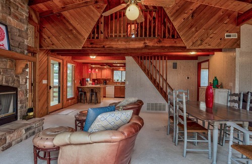 Innsbrook Ski Chalet | The Innisfree Escape by Innsbrook Vacations!