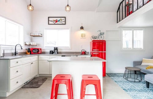East Central House | *The Innkeeper Studio* Tiny House!