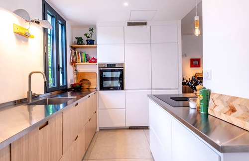 Golfe Juan Villa | The Insiders Choice! Relaxing Villa with Magical Garden, 2 min from the Beach
