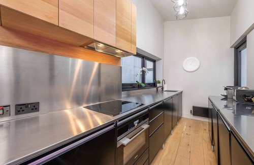 Covent Garden Apartment | The Insta Playhouse - Covent Garden - by Frankie Says