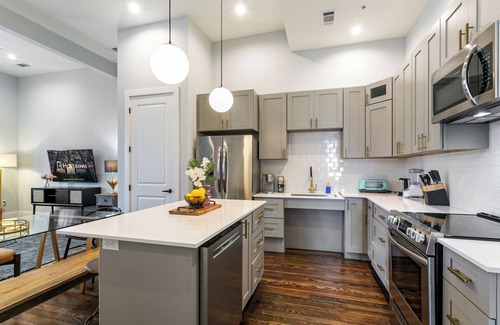 New Orleans Apartment | The Irish House