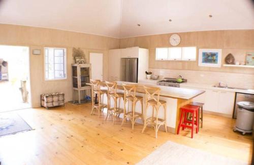 Brisbane Waterfront House | The Island Retreat