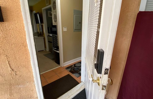 Macon Apartment | The Jacque - 1BD/1BA Efficiency Apartment - Near Lake Tobesofkee