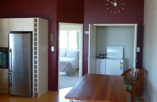 Waihi Beach Cottage | The Jandal - Waihi Beach Holiday Home