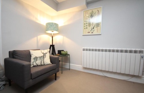 Leamington Spa Apartment | The Jephson Apartment
