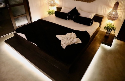 Kathaluwa Hotel | The Jini House - Kabalana
