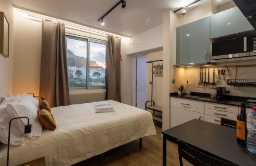 Porto Moniz Apartment | The Jolie - Porto Moniz Central Studios