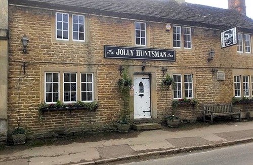 Kington St Michael Hotel | The Jolly Huntsman