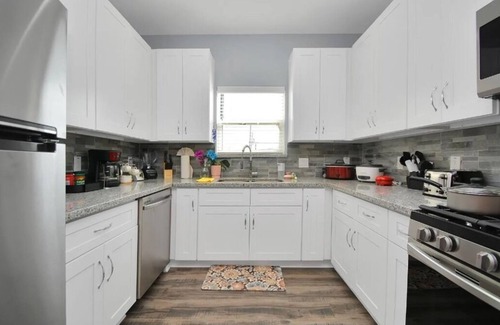 Central Southwest House | The Jonathan House