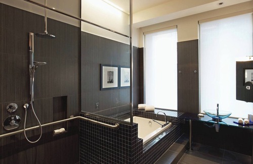 Downtown Dallas Hotel | The Joule Dallas – Deluxe Loft Suite with Two-Story Layout & Art Design