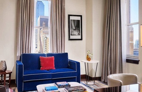 Downtown Dallas Hotel | The Joule Dallas – Loft Suite with Open Layout and City View Windows