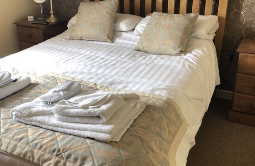 Newton Grange Bed & Breakfast | The Jug and Glass Inn