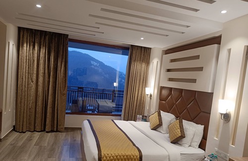 Shimla Hotel | The Jungle Mountain Retreat