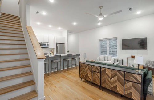 Lookout Valley Neighborhood Association House | The Juniper - a PMI Scenic City Vacation Rental