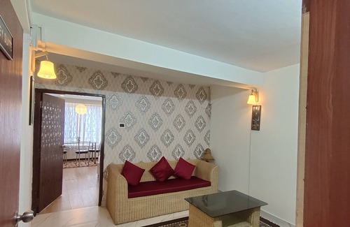Kurseong Hotel | The Kaizer Valley Hotel