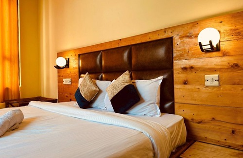 Vashist Hotel | The Kanchanikoot