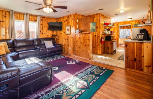 Three Rivers Cabin | The Kaweah River Cabin sleeps up to 8 guests, located 3 minutes from entrance
